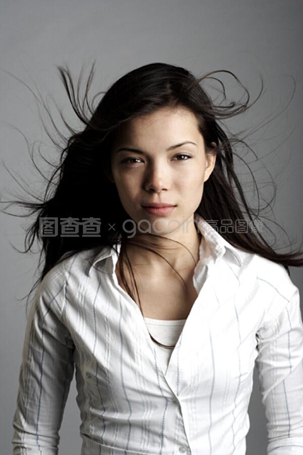 双碟秀直播 子弹与唇印